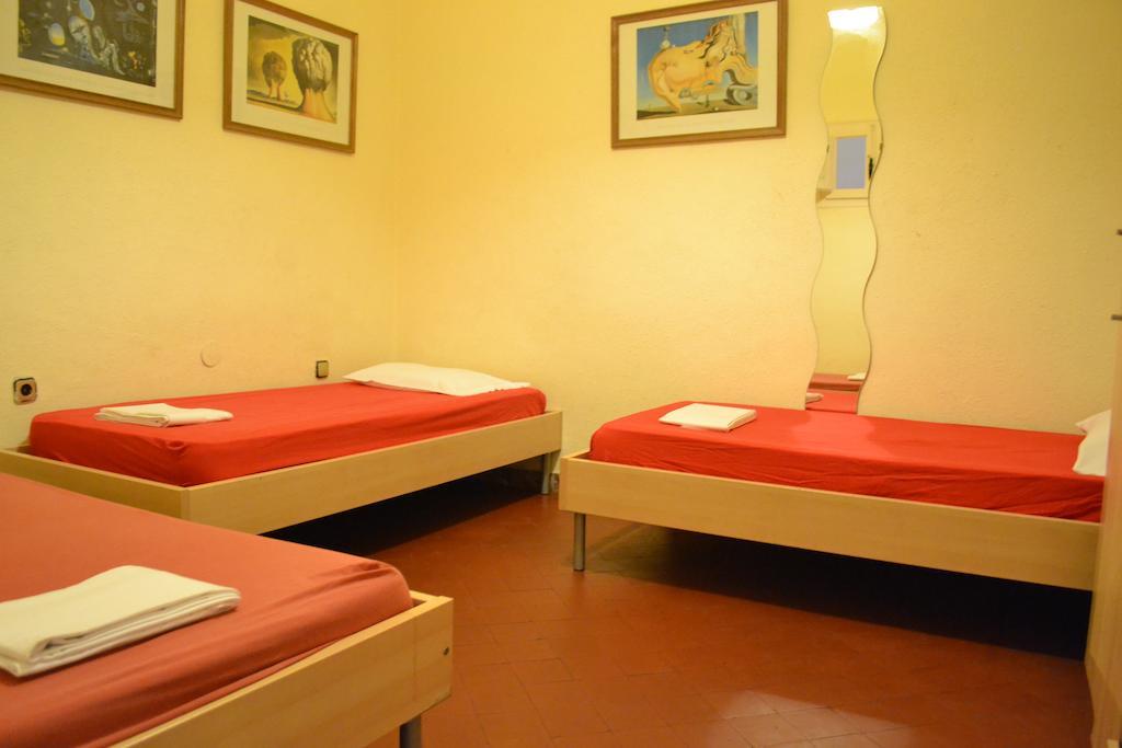 Blue Hostel Barcelona Phòng bức ảnh