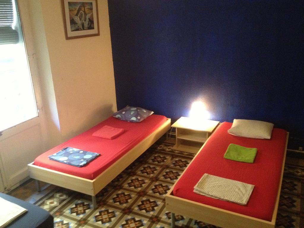 Blue Hostel Barcelona Phòng bức ảnh